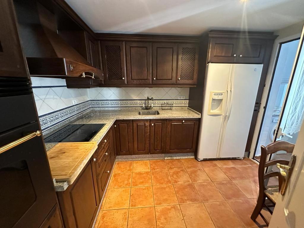 Apartamentos Naranjos Del Sol Marbella Dış mekan fotoğraf