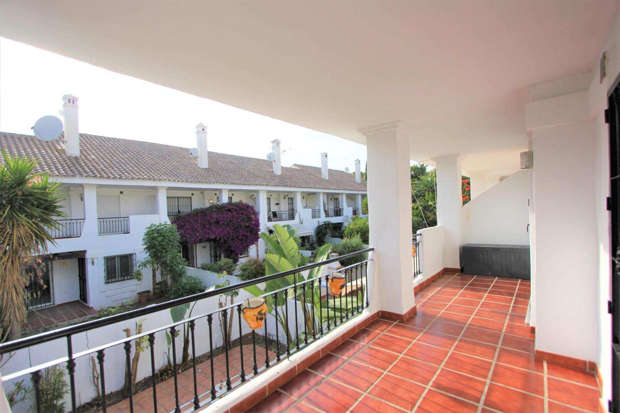 Apartamentos Naranjos Del Sol Marbella Dış mekan fotoğraf