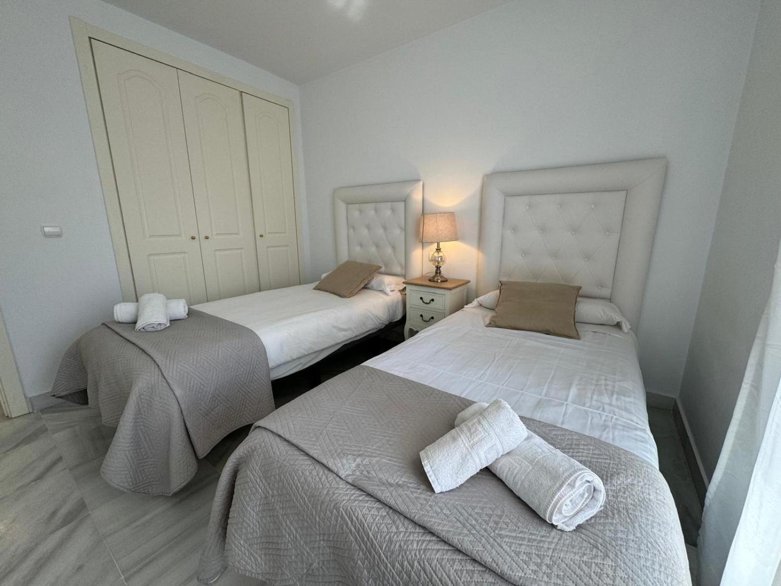Apartamentos Naranjos Del Sol Marbella Dış mekan fotoğraf