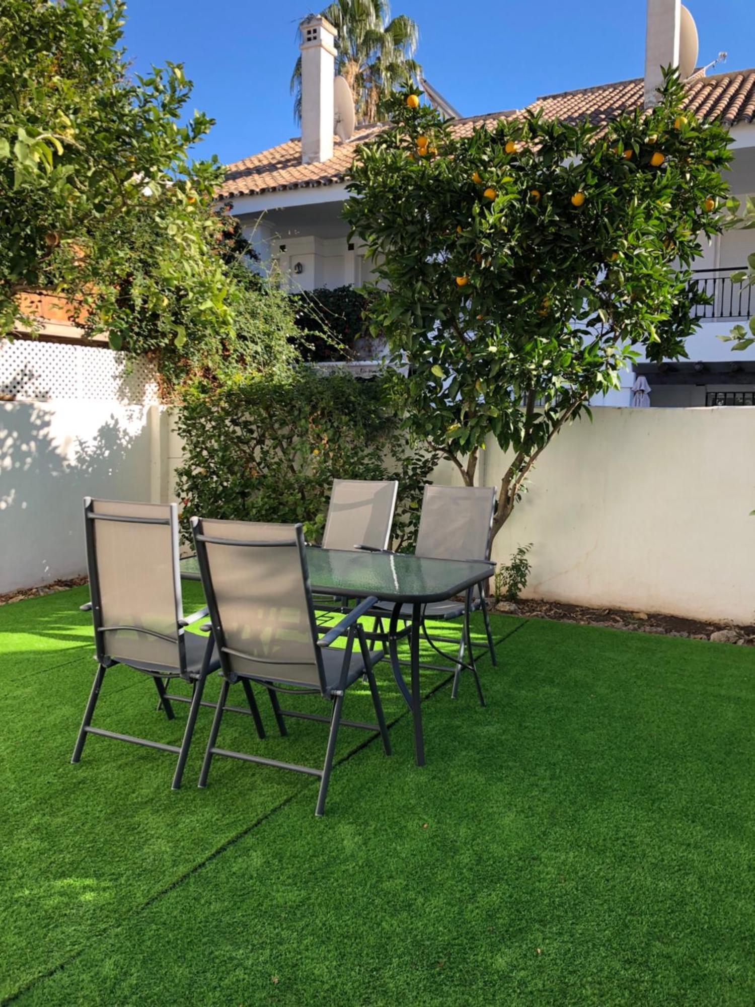 Apartamentos Naranjos Del Sol Marbella Dış mekan fotoğraf
