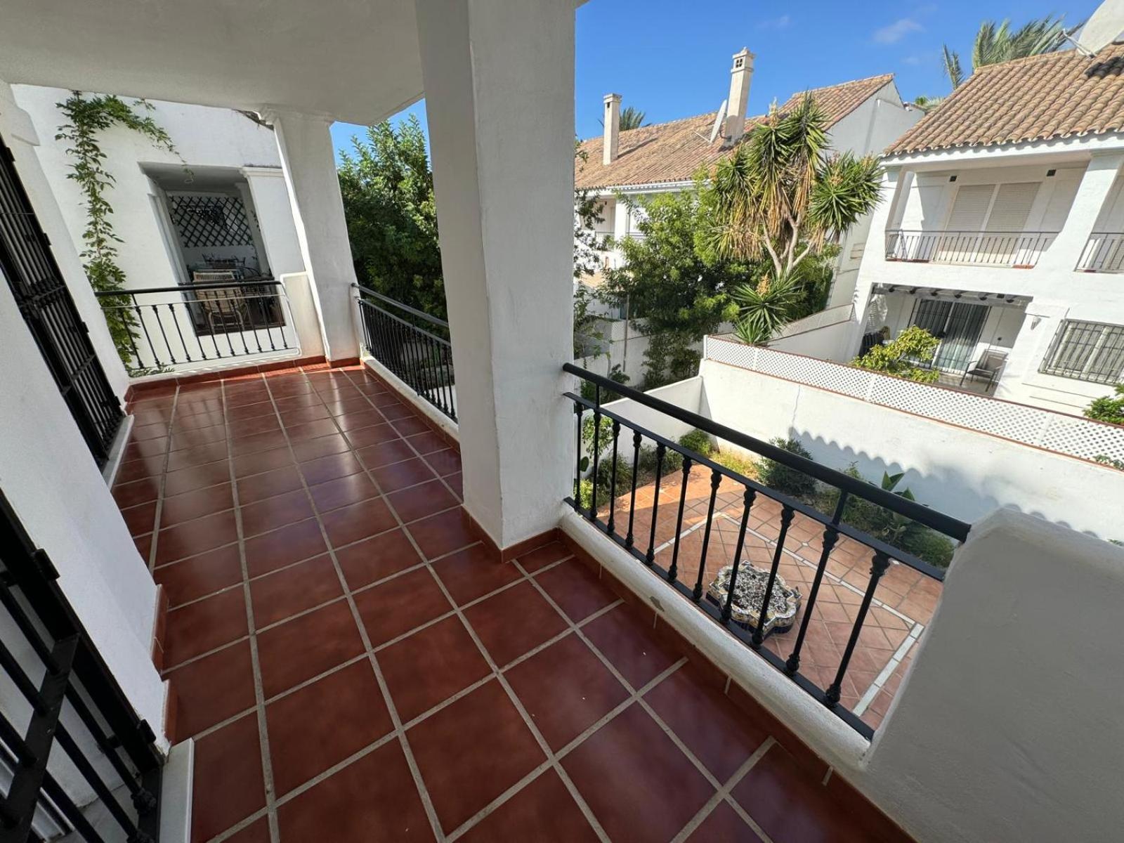 Apartamentos Naranjos Del Sol Marbella Dış mekan fotoğraf