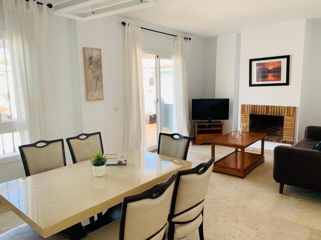 Apartamentos Naranjos Del Sol Marbella Dış mekan fotoğraf